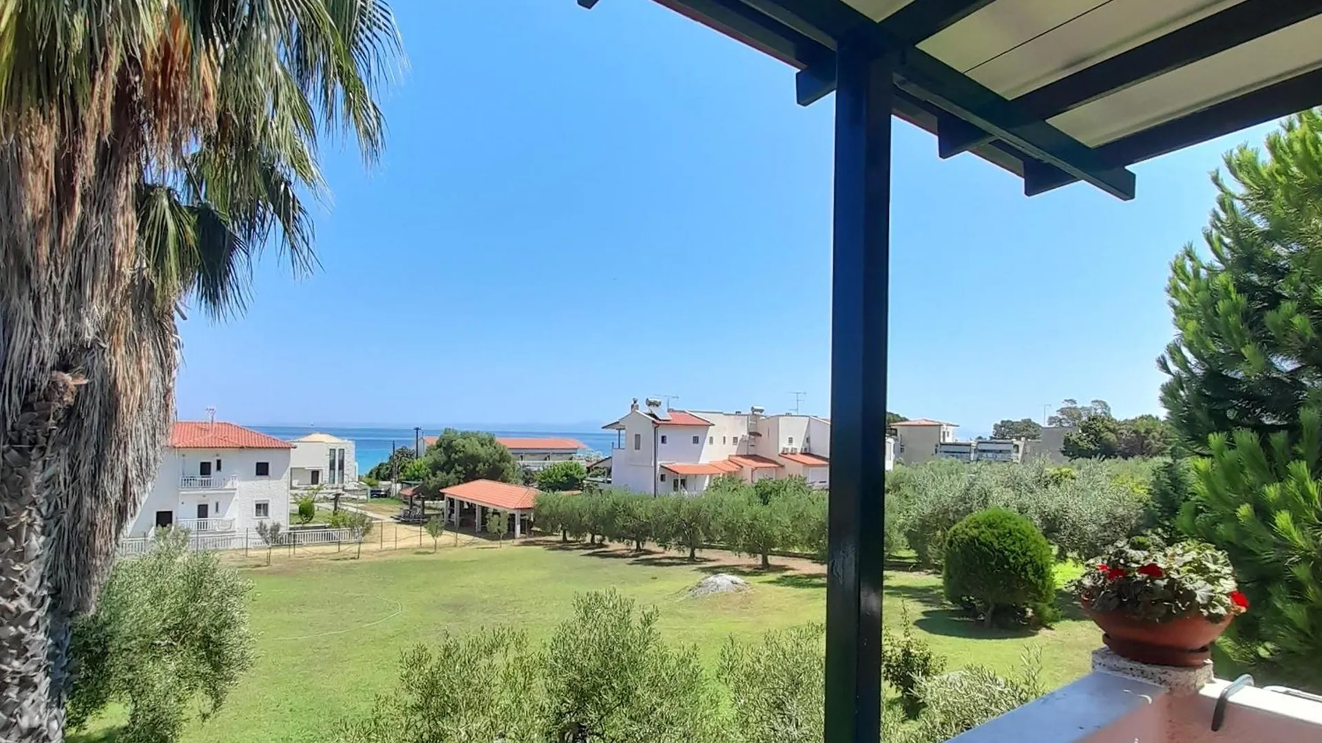 Villa Aroma Polychrono